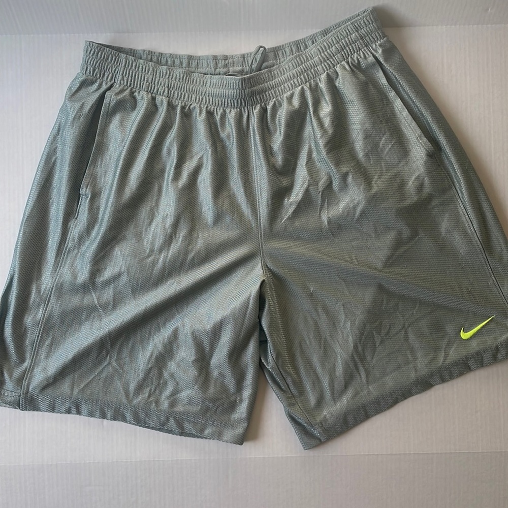Nike Basketball Shorts Size XXL